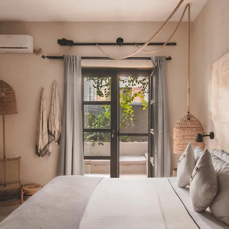 Gaia Bazaar * 알라카티